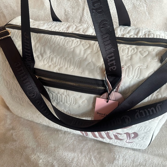 Juicy Couture cream and pink duffel bag - Picture 9 of 9